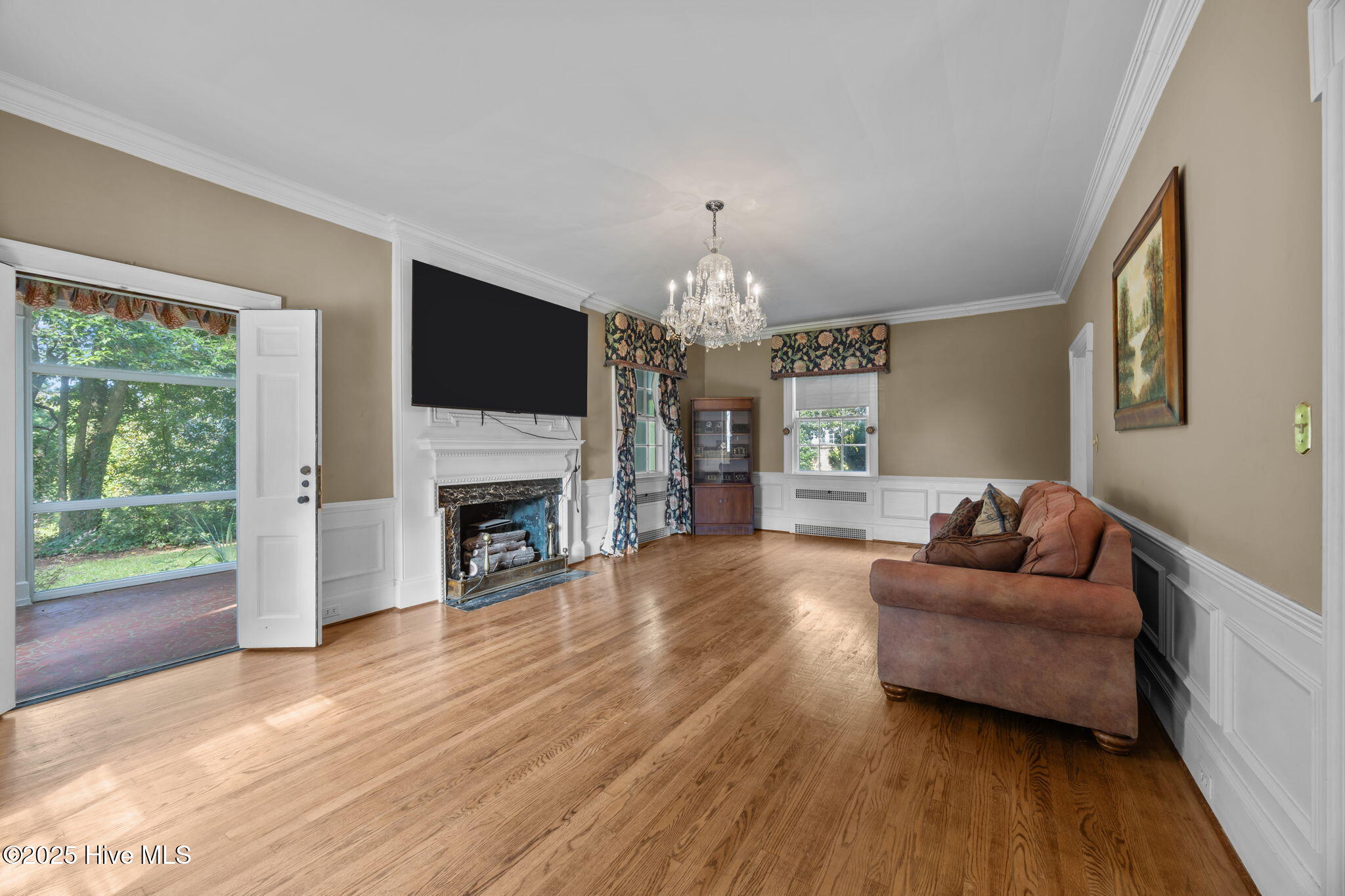 1011 Harvey Circle Kinston, NC 28501 - Photo 7 of 65 Formal Living