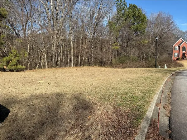 a view of an outdoor space and a yard