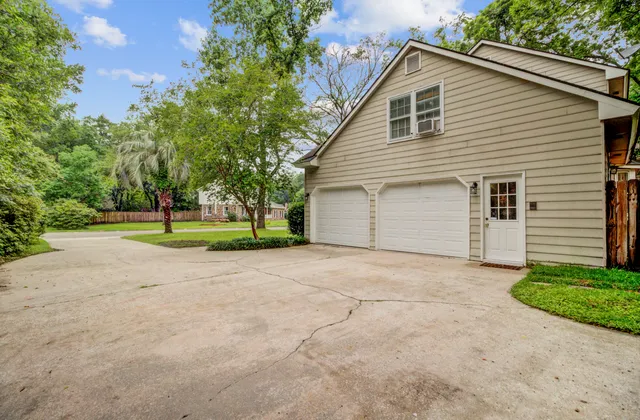 $2,825 | 109 Fort Street, Summerville, SC 29485