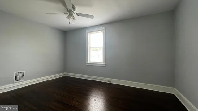 $1,300 | 127 New Street, Glenside, PA 19038