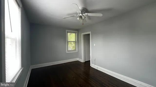 $1,300 | 127 New Street, Glenside, PA 19038