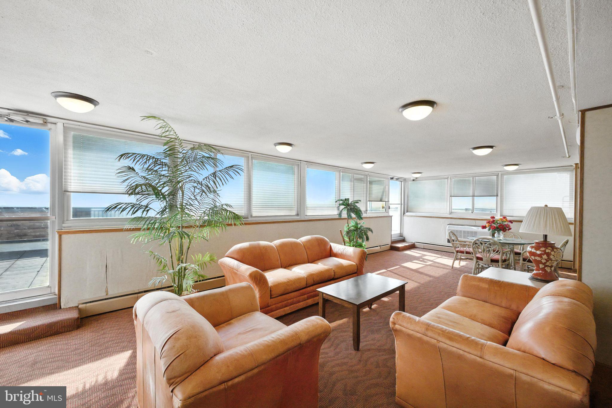 9701 Fields Road, Unit 2208 Gaithersburg, MD 20878 - Photo 26 of 35 Penthouse common room