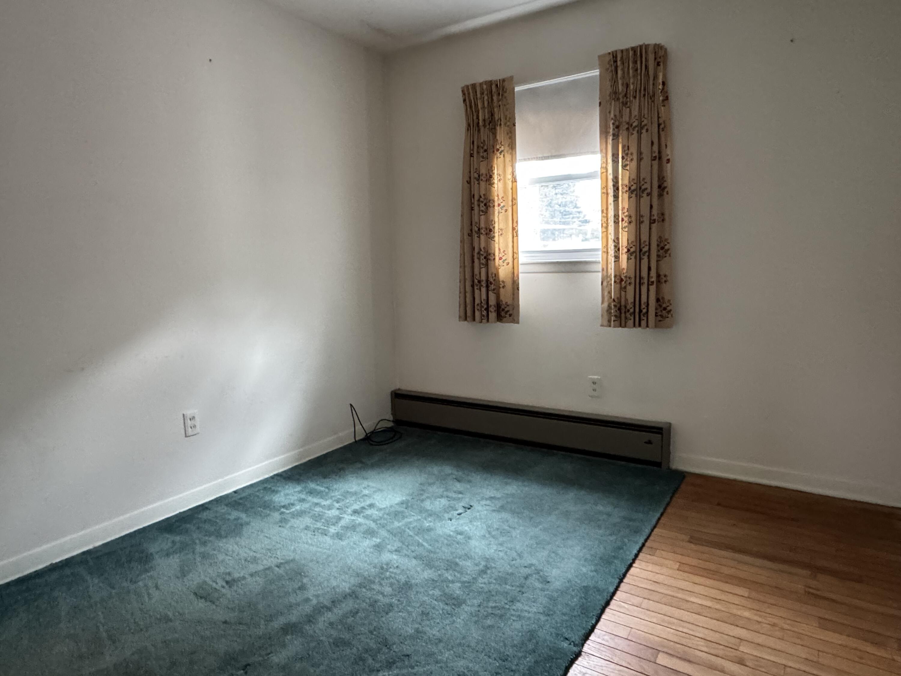 37 Prospect Avenue Plattsburgh, NY 12901 - Photo 23 of 33