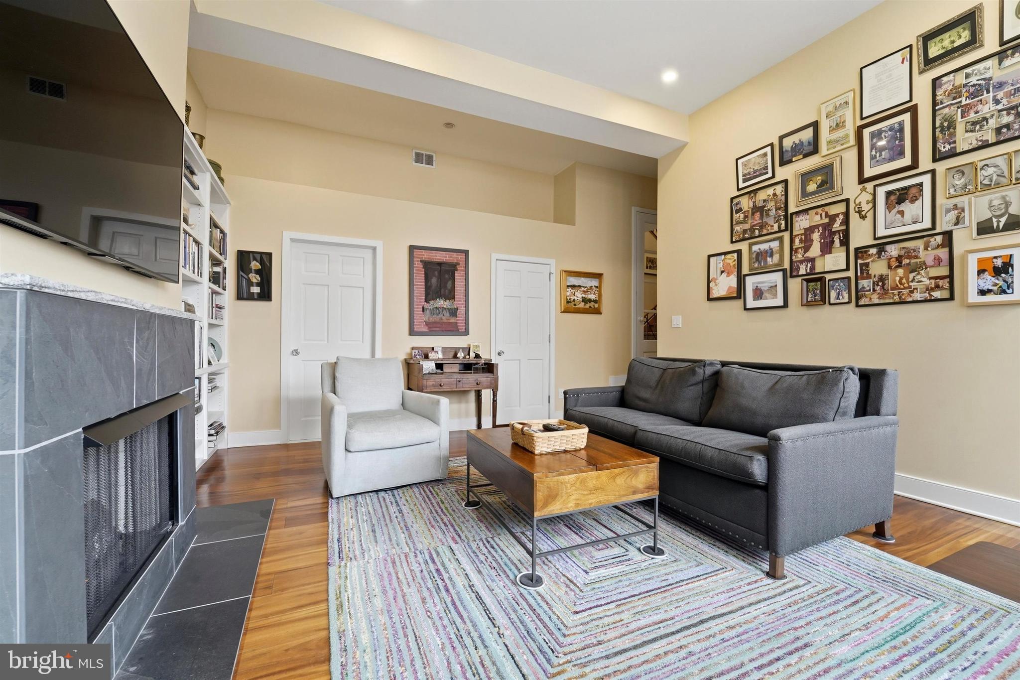 115 Cuthbert Street, Unit H Philadelphia, PA 19106 - Photo 21 of 47