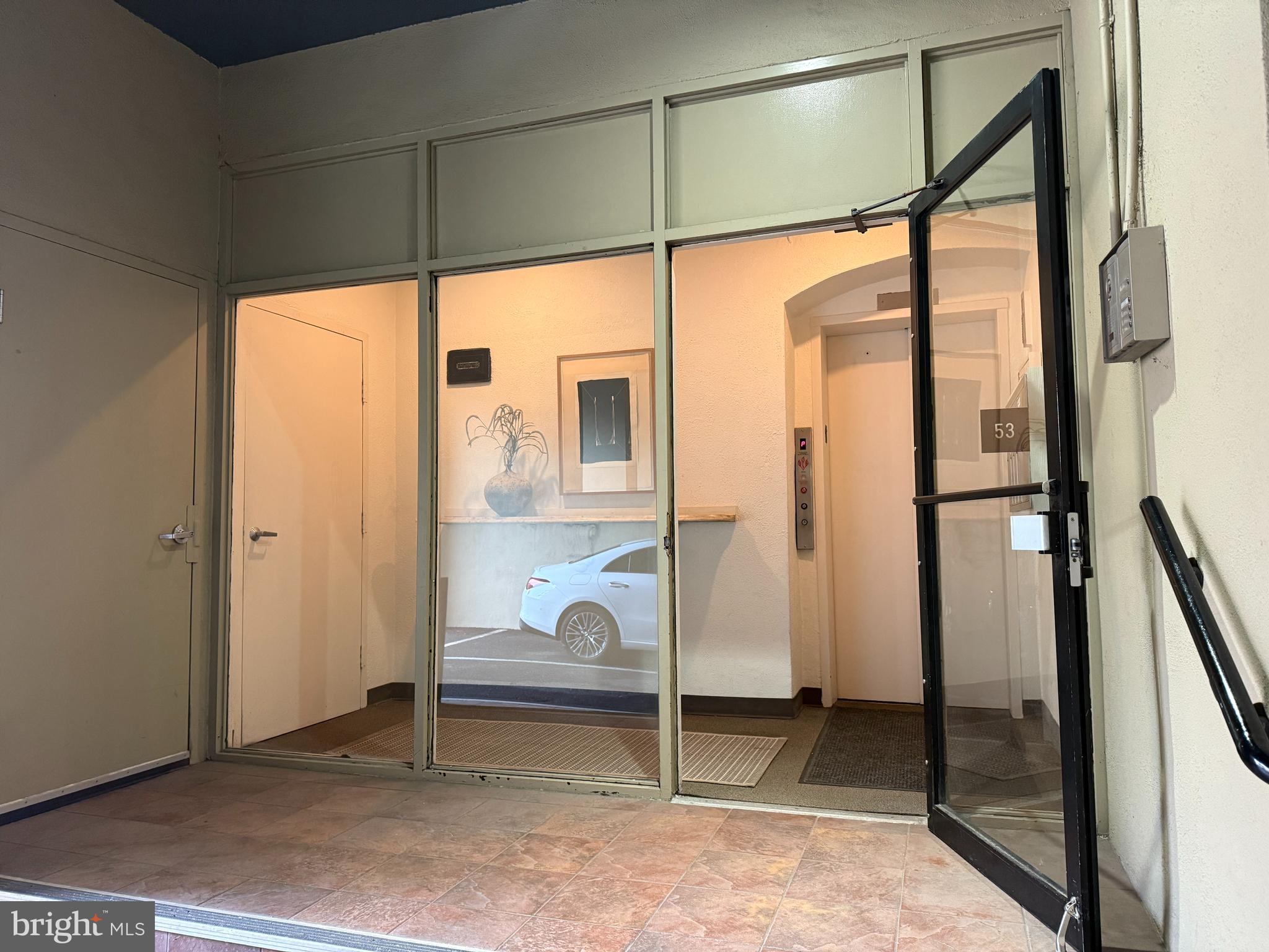 115 Cuthbert Street, Unit H Philadelphia, PA 19106 - Photo 4 of 47