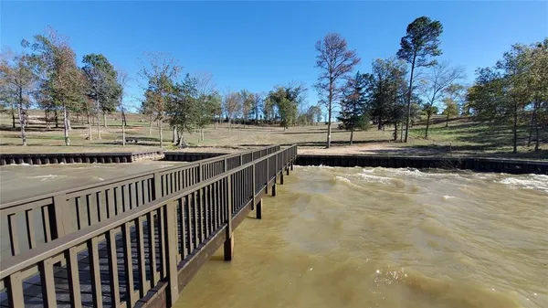 $400,000 | Tbd Tbd Waterside Lane, Pittsburg, TX 75686