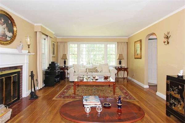 66 Mossman Road Sudbury, MA 01776 - Photo 4 of 16 Gallery Image 4
