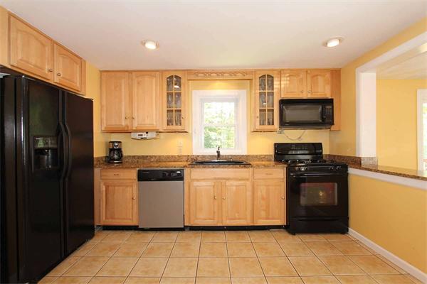 66 Mossman Road Sudbury, MA 01776 - Photo 6 of 16 Gallery Image 6
