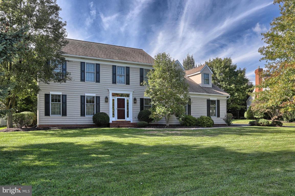 39 Thresher Court Lititz, PA 17543 - Photo 2 of 41 Gallery Image 2