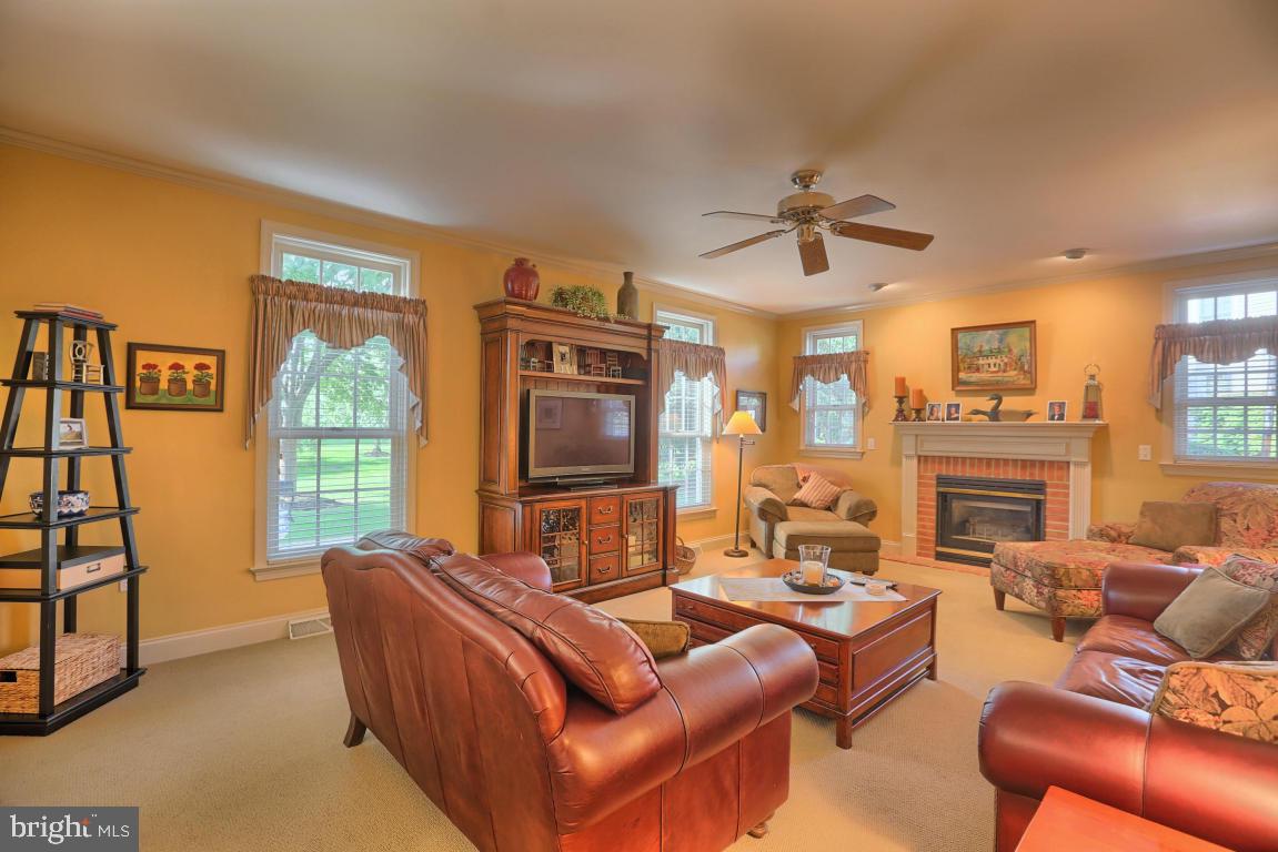 39 Thresher Court Lititz, PA 17543 - Photo 16 of 41 Gallery Image 16