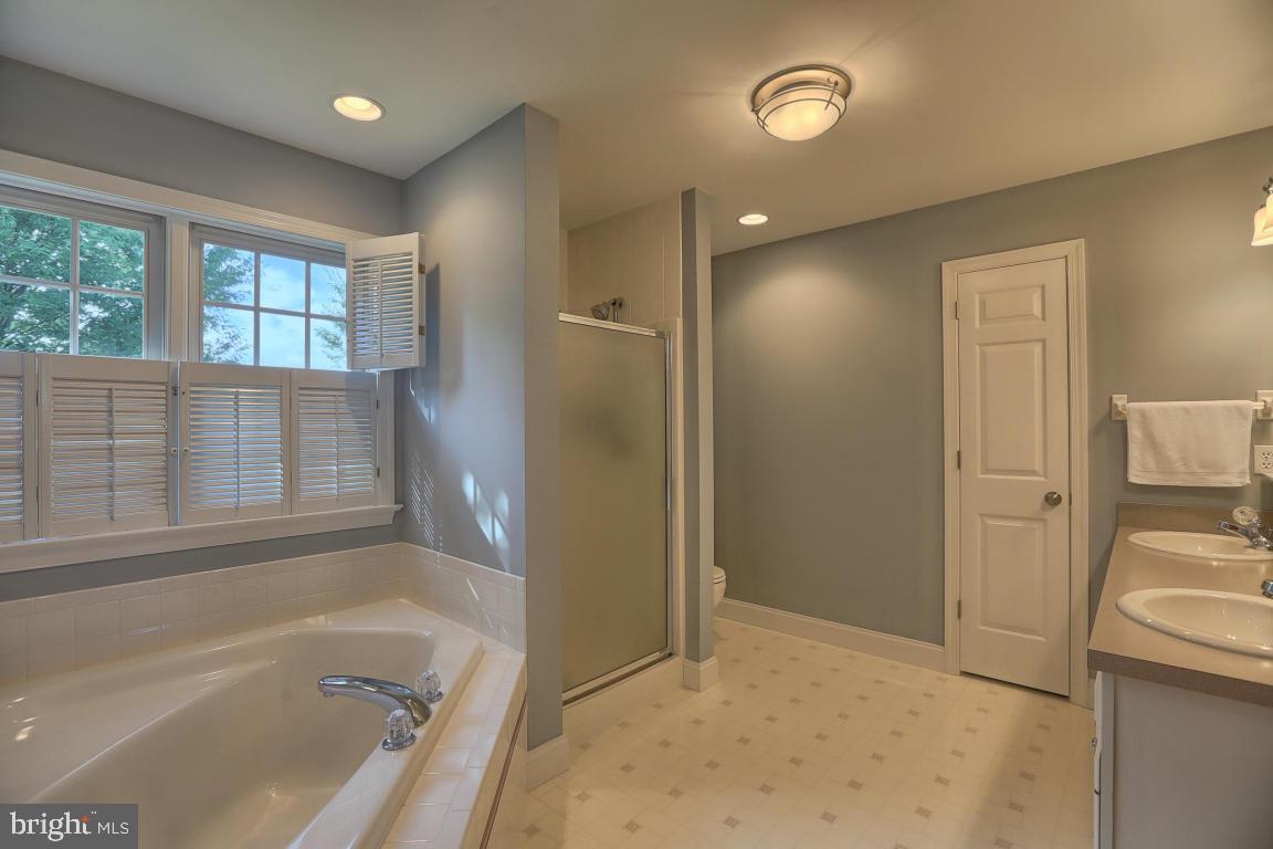 39 Thresher Court Lititz, PA 17543 - Photo 28 of 41 Gallery Image 28