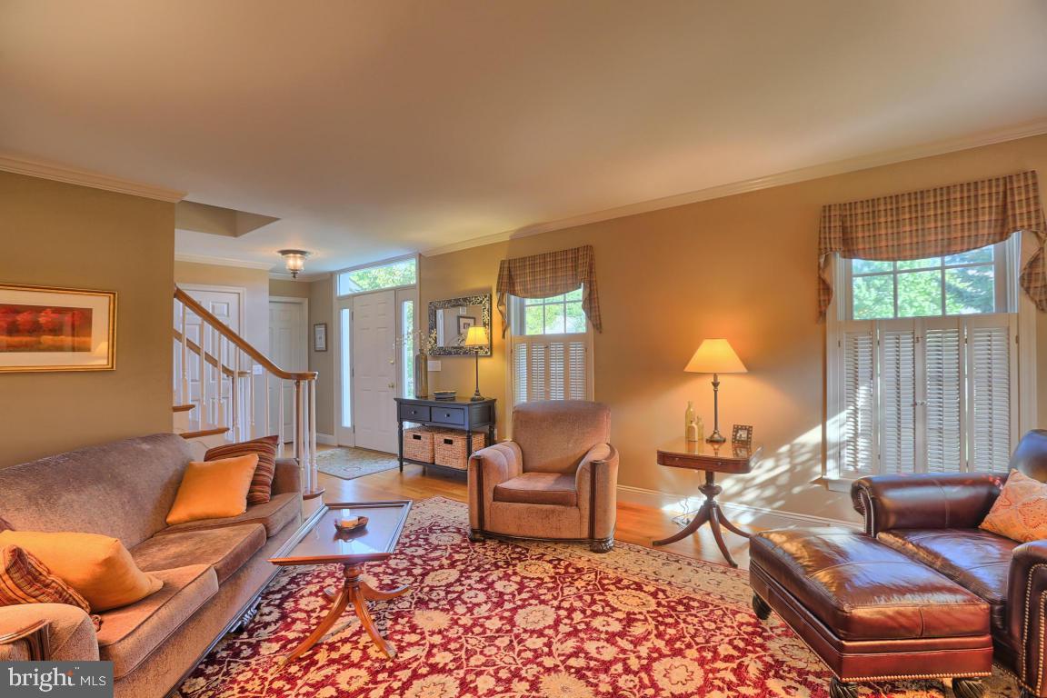 39 Thresher Court Lititz, PA 17543 - Photo 4 of 41 Gallery Image 4