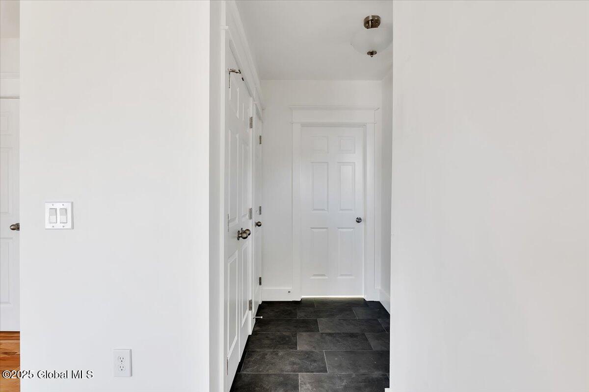 20 Brayton Road Queensbury, NY 12804 - Photo 7 of 55 04-P1306035