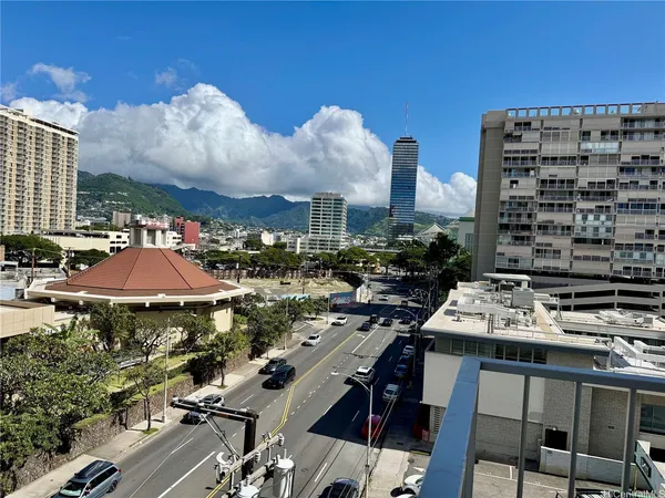 a picture of city view
