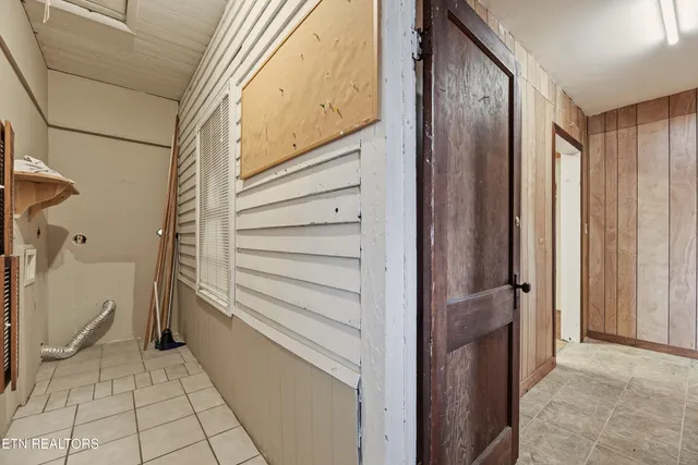 $369,900 | 400 North Main Street, Clinton, TN 37716