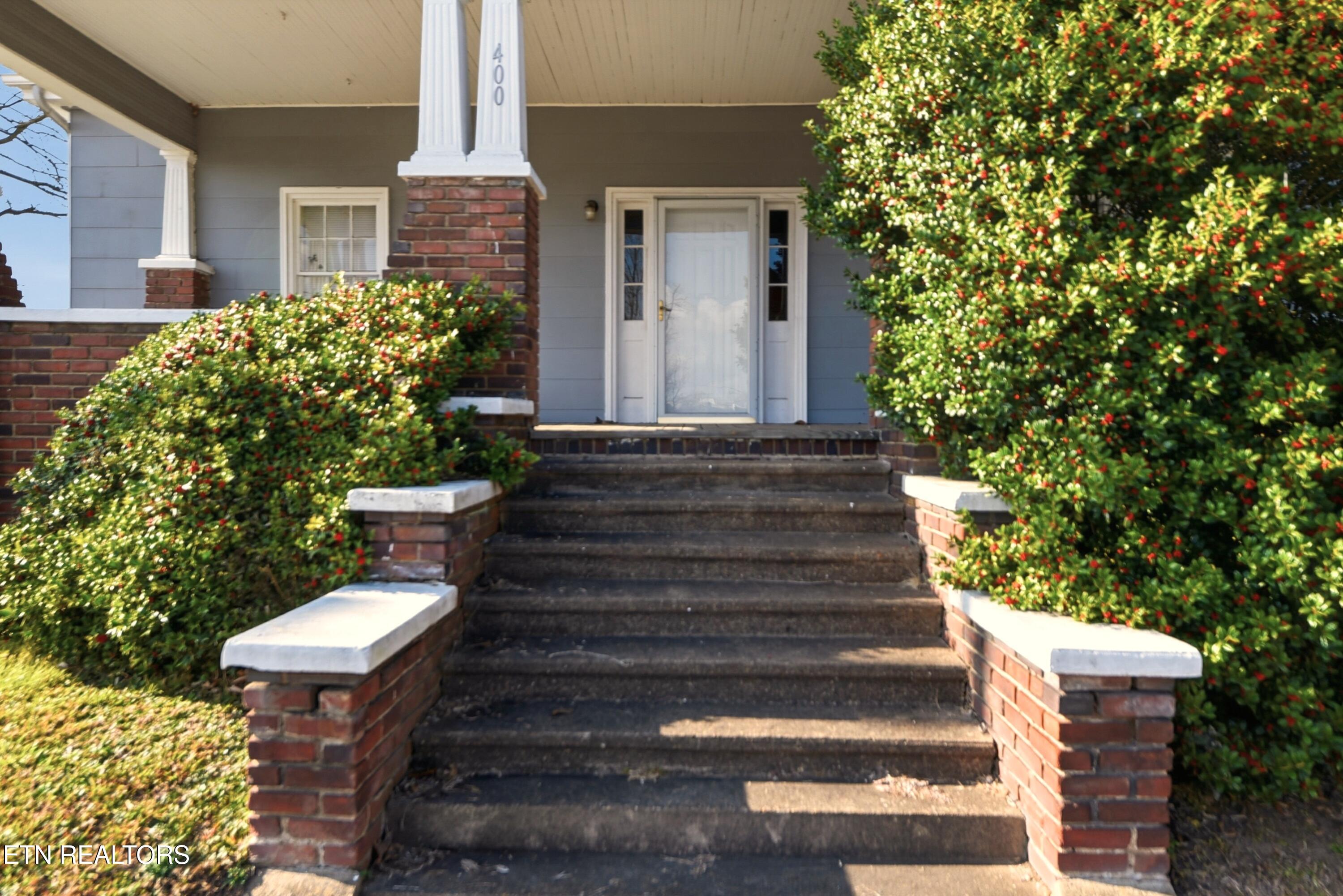 400 North Main Street Clinton, TN 37716 - Photo 7 of 36 NMain400 (20)