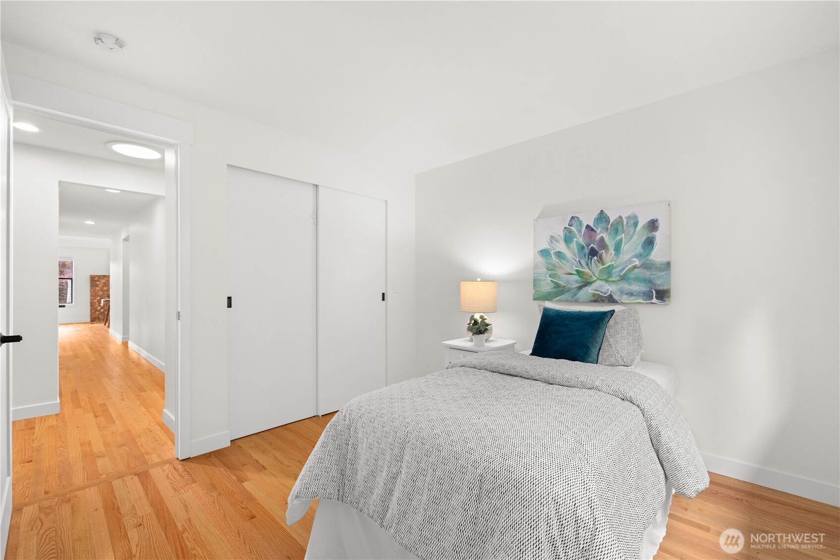 14821 104th Avenue Northeast Bothell, WA 98011 - Photo 17 of 38