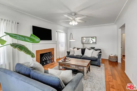 $1,395,000 | 3622 Veteran Avenue, Los Angeles, CA 90034