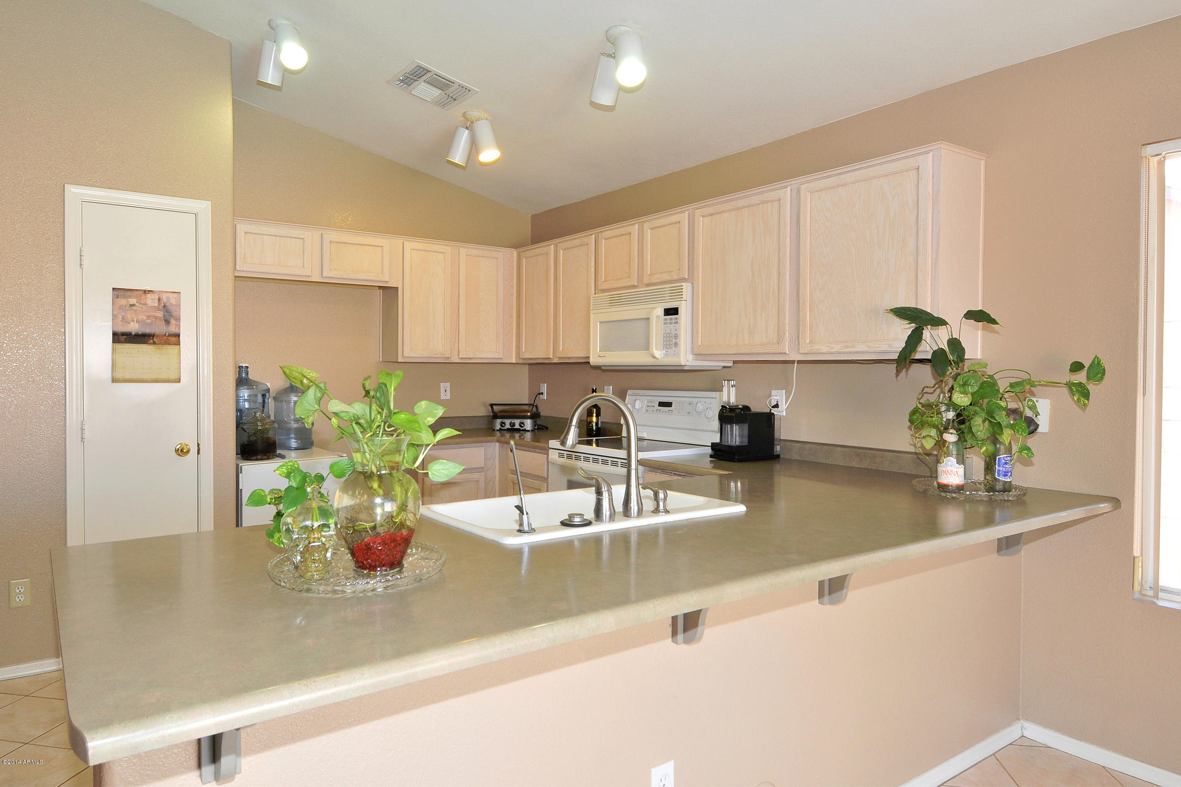 765 South Del Rancho Mesa, AZ 85208 - Photo 20 of 52 Kitchen