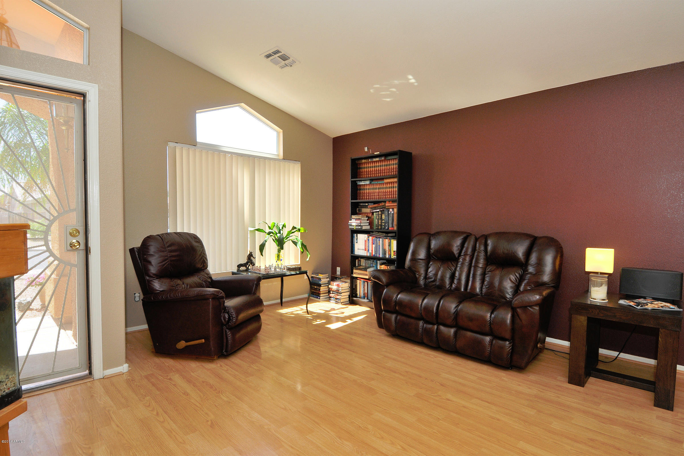 765 South Del Rancho Mesa, AZ 85208 - Photo 3 of 52 Living Room