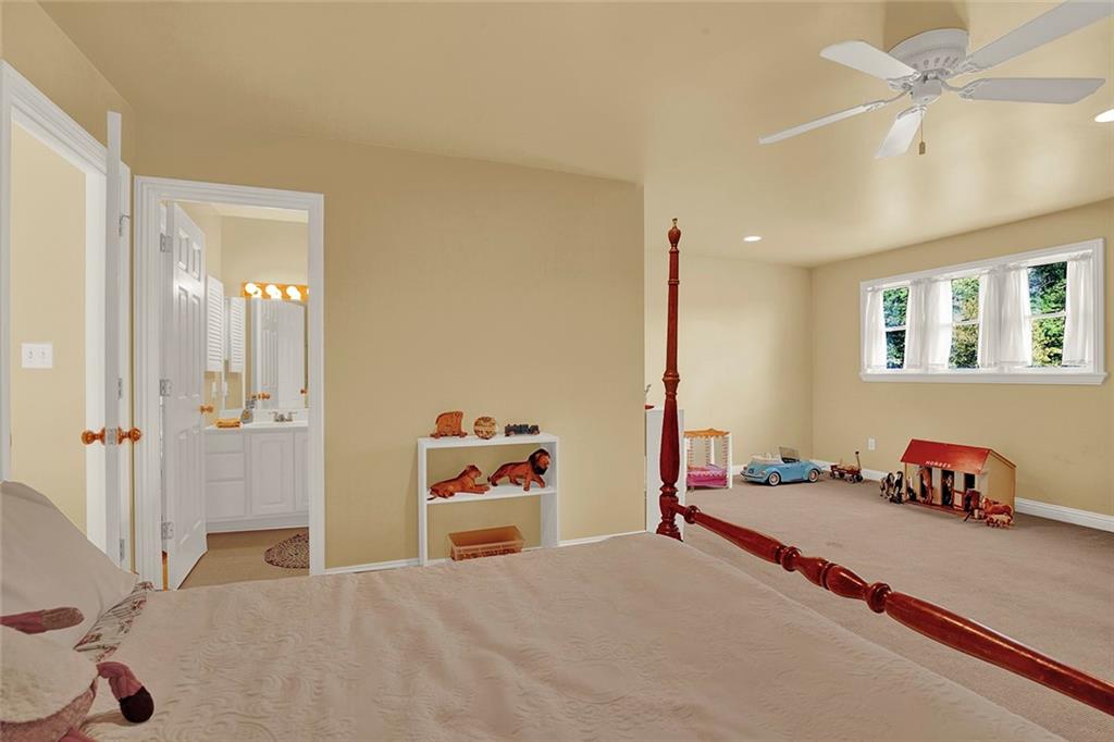 142 Mountain Road Ligonier, PA 15658 - Photo 35 of 49 Gallery Image 35