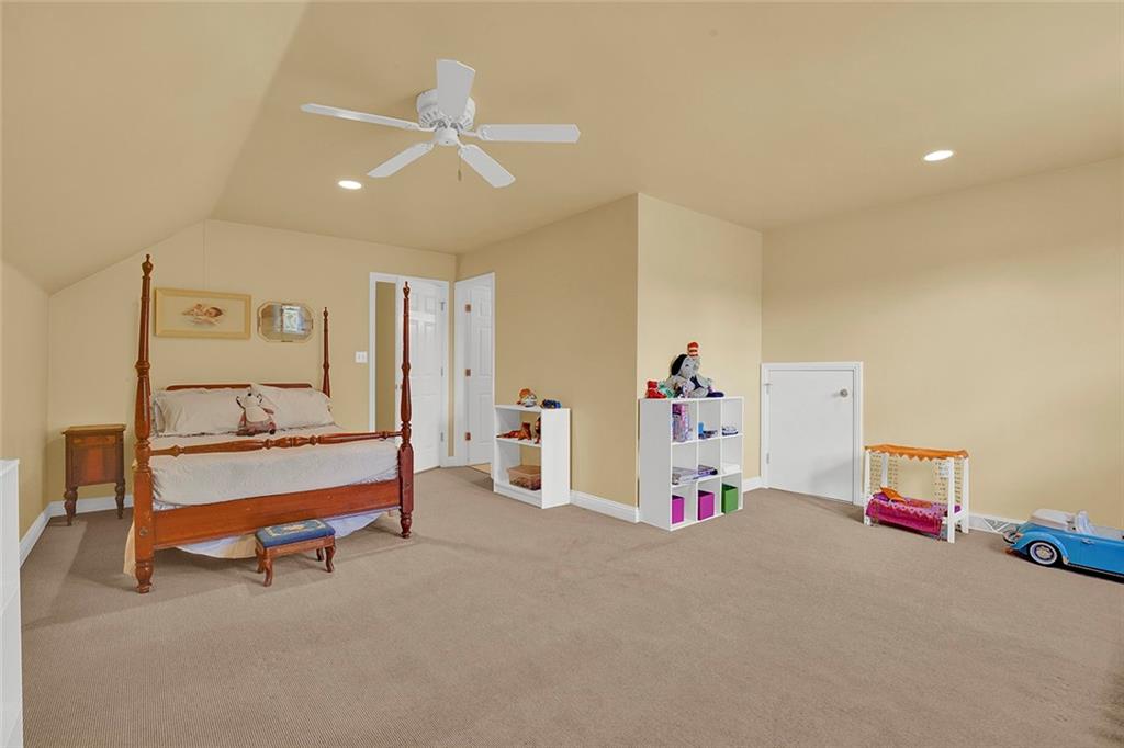 142 Mountain Road Ligonier, PA 15658 - Photo 36 of 49 Gallery Image 36