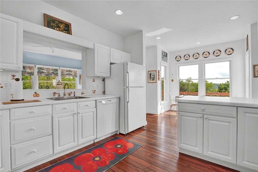 142 Mountain Road Ligonier, PA 15658 - Photo 9 of 49 Gallery Image 9