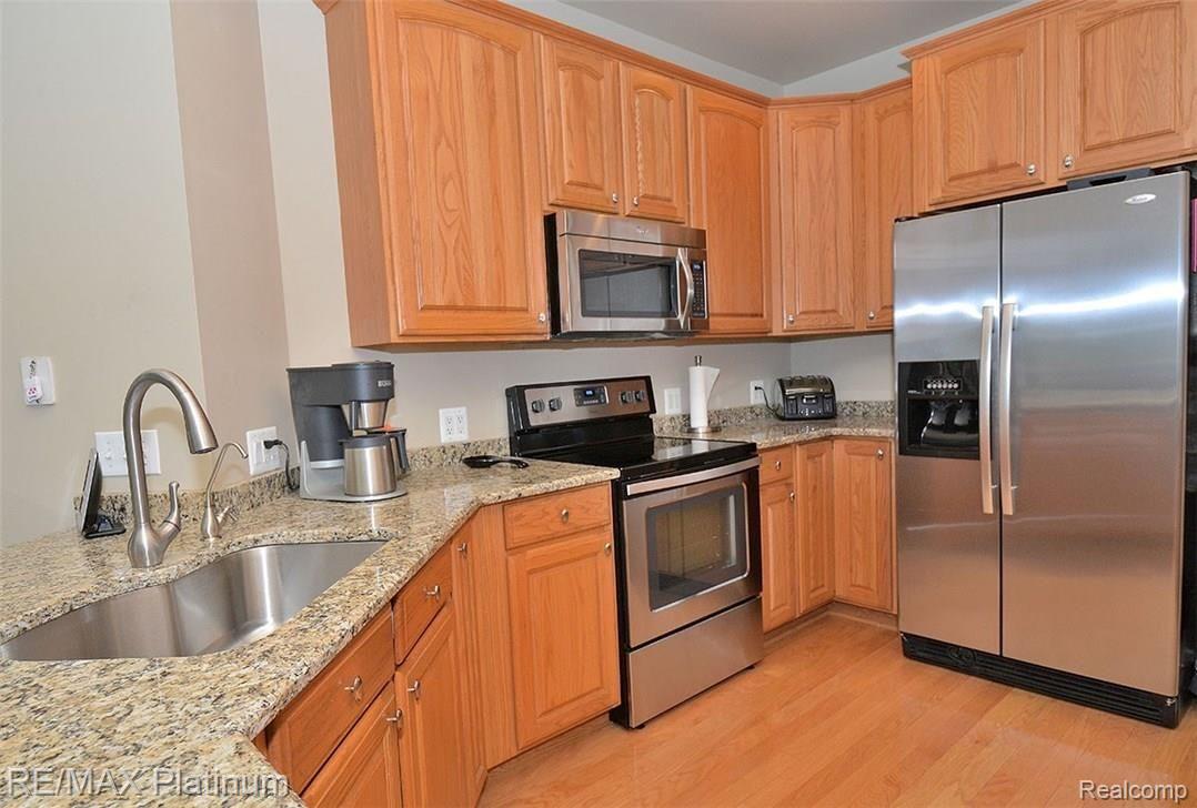 3819 Kipling Circle Howell, MI 48843 - Photo 3 of 35 DSC_3669.JPG