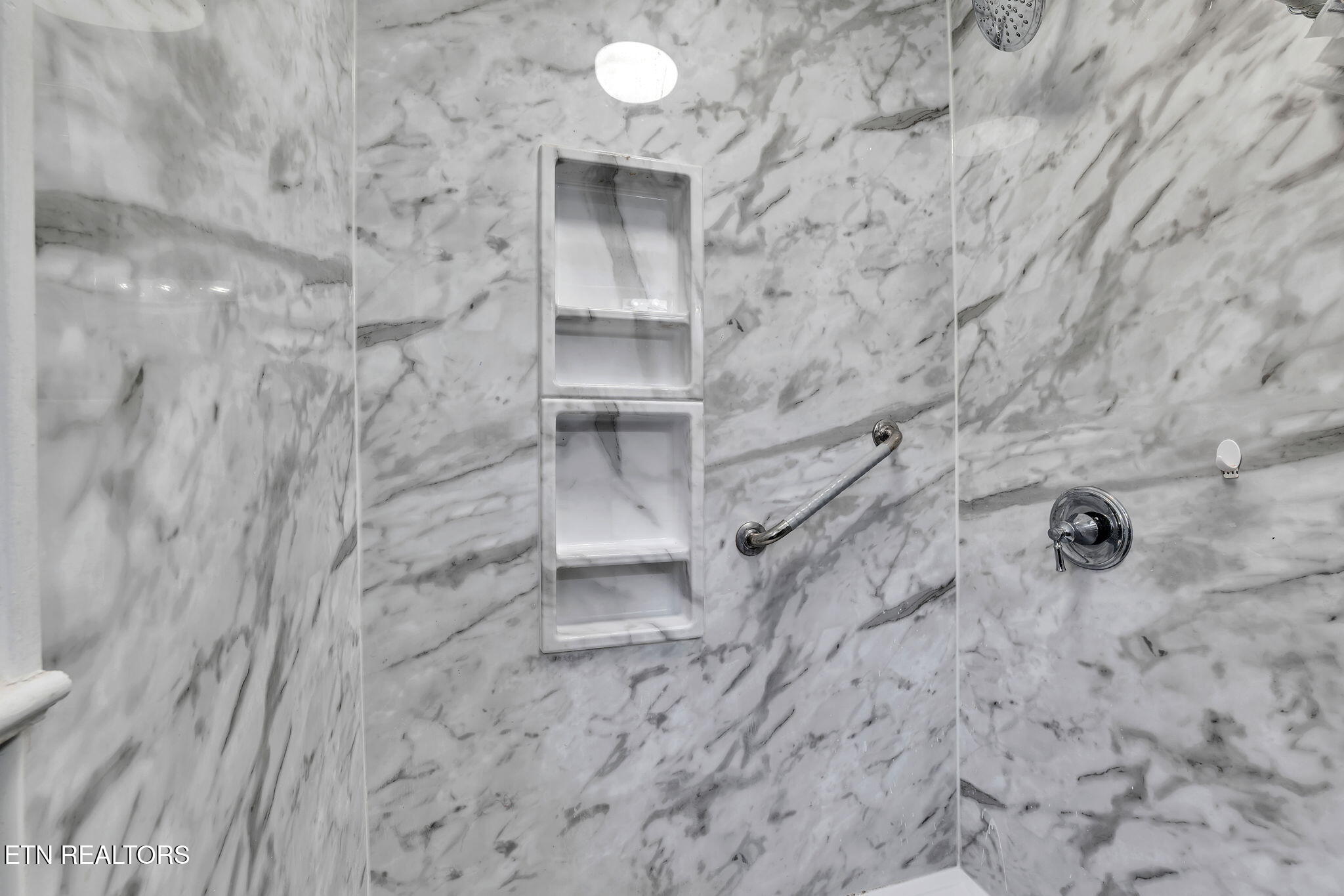 129 Virginia Street Kingsport, TN 37665 - Photo 16 of 32 20-web-or-mls-129-virginia-st