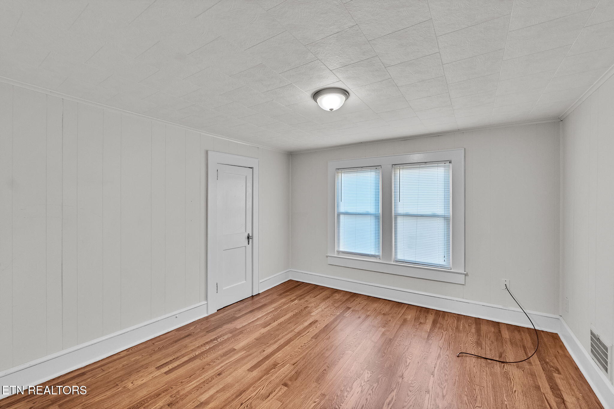 129 Virginia Street Kingsport, TN 37665 - Photo 17 of 32 21-web-or-mls-129-virginia-st