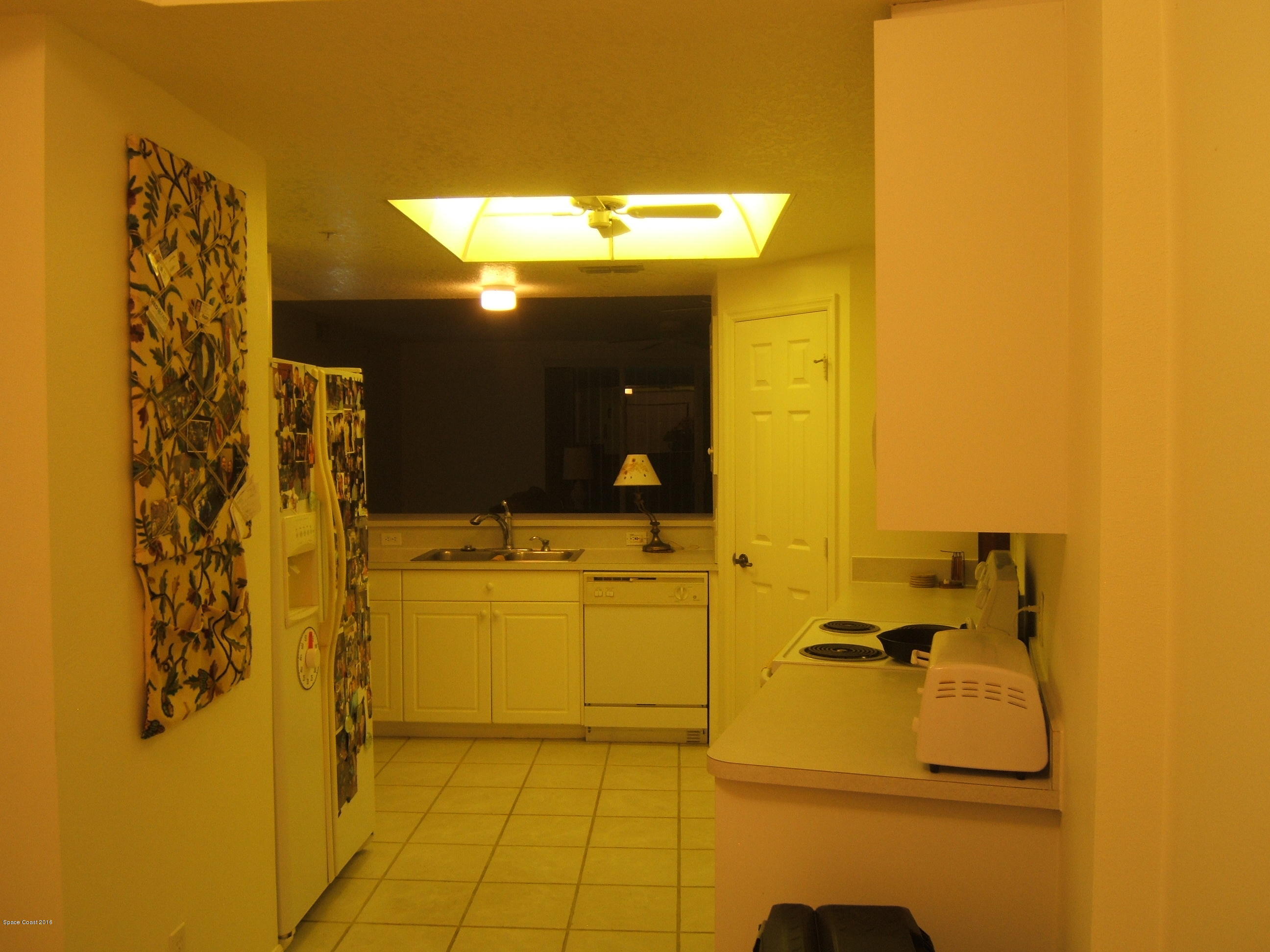 102 Riverside Drive, Unit 403 Cocoa, FL 32922 - Photo 15 of 33 Kitchen