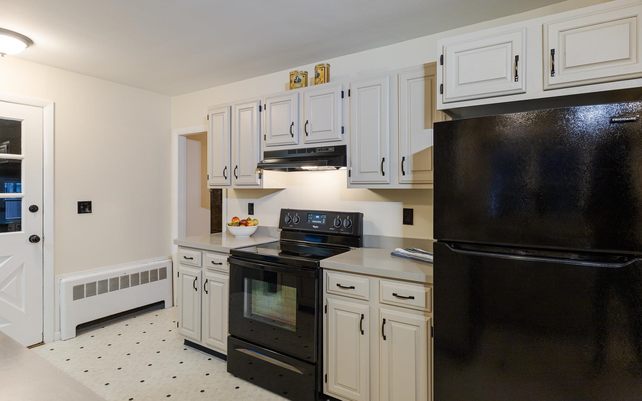 36 Hanover Street Keene, NH 03431 - Photo 12 of 35