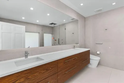 $5,350,000 | 615 3rd Key Drive, Fort Lauderdale, FL 33304