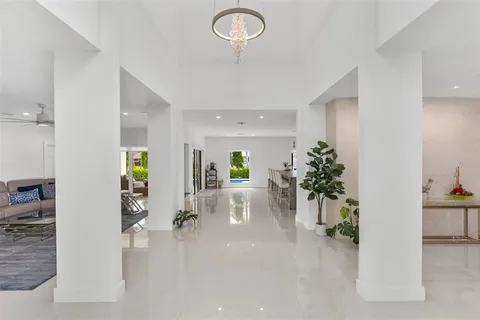 $5,699,000 | 615 3rd Key Drive, Fort Lauderdale, FL 33304