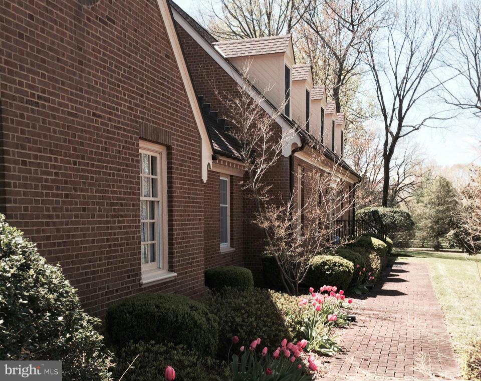 7139 Leeton Ridge Road Warrenton, VA 20186 - Photo 15 of 20 Exterior (Front)
