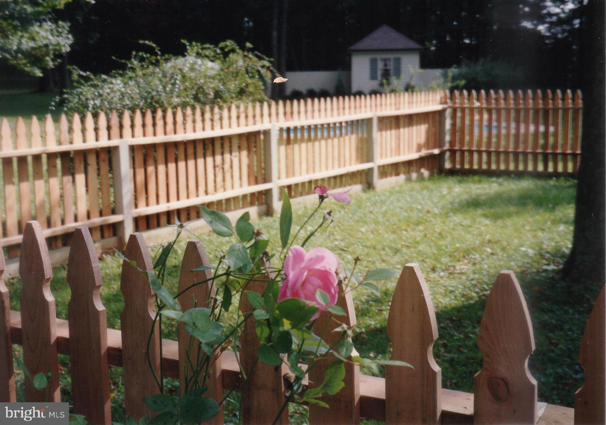 7139 Leeton Ridge Road Warrenton, VA 20186 - Photo 17 of 20 Fenced yard