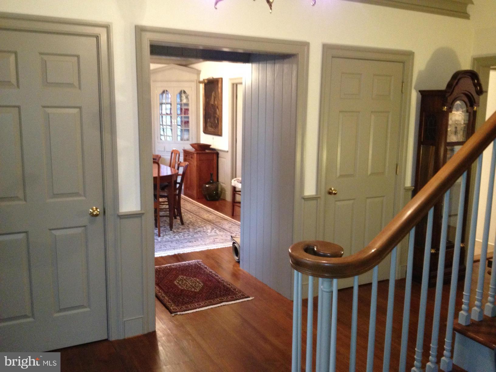 7139 Leeton Ridge Road Warrenton, VA 20186 - Photo 8 of 20 Staircase