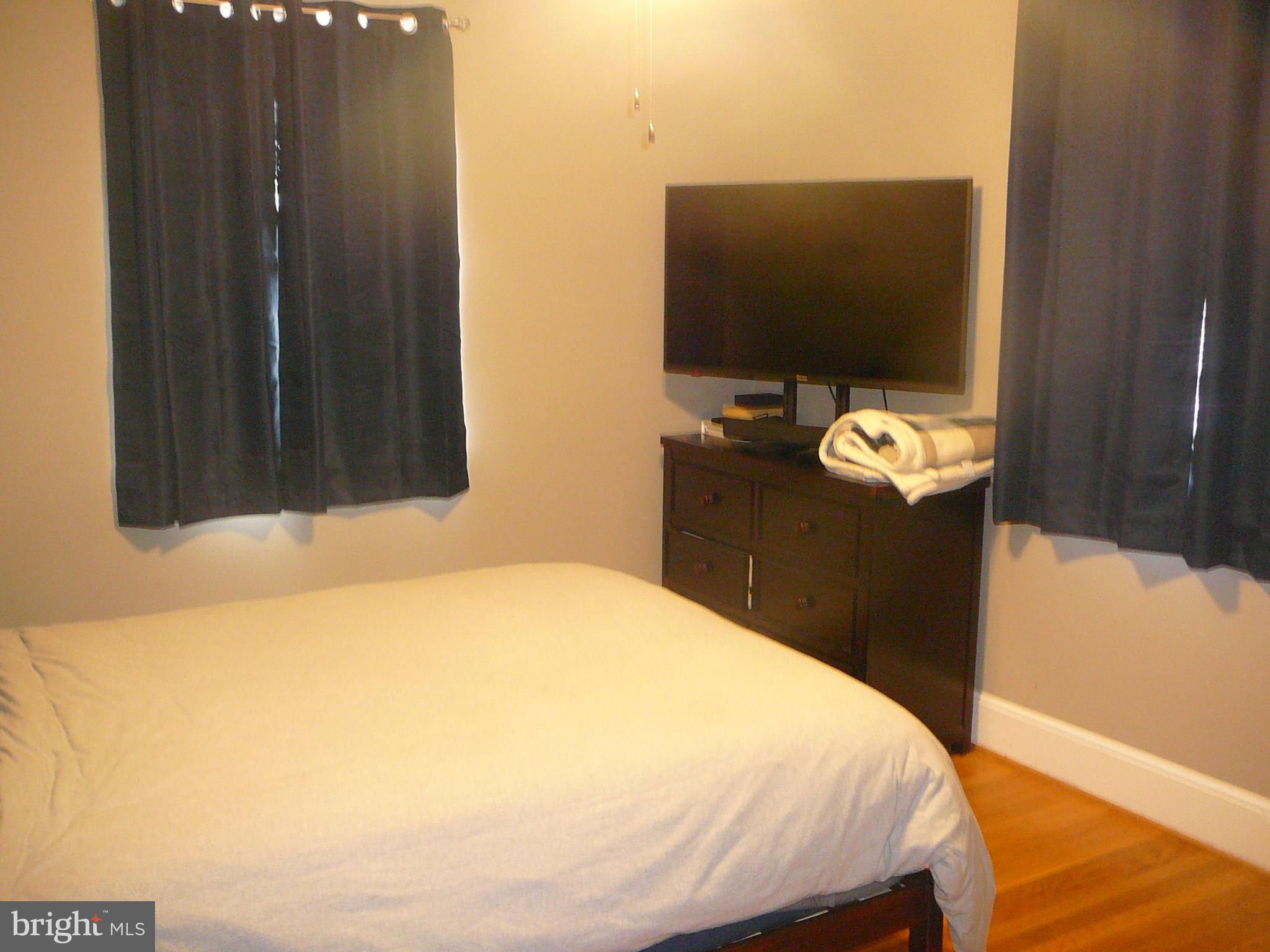 267 Deacon Road Fredericksburg, VA 22405 - Photo 15 of 24 Main Level Bedroom!