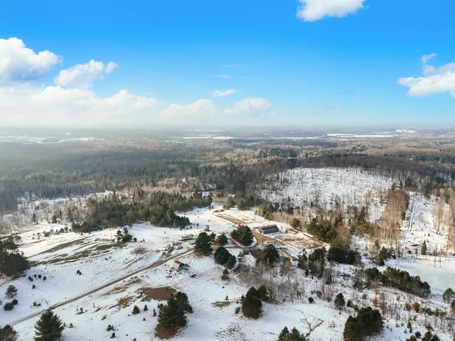 $244,900 | 21579 North 170th Avenue, Tustin, MI 49688