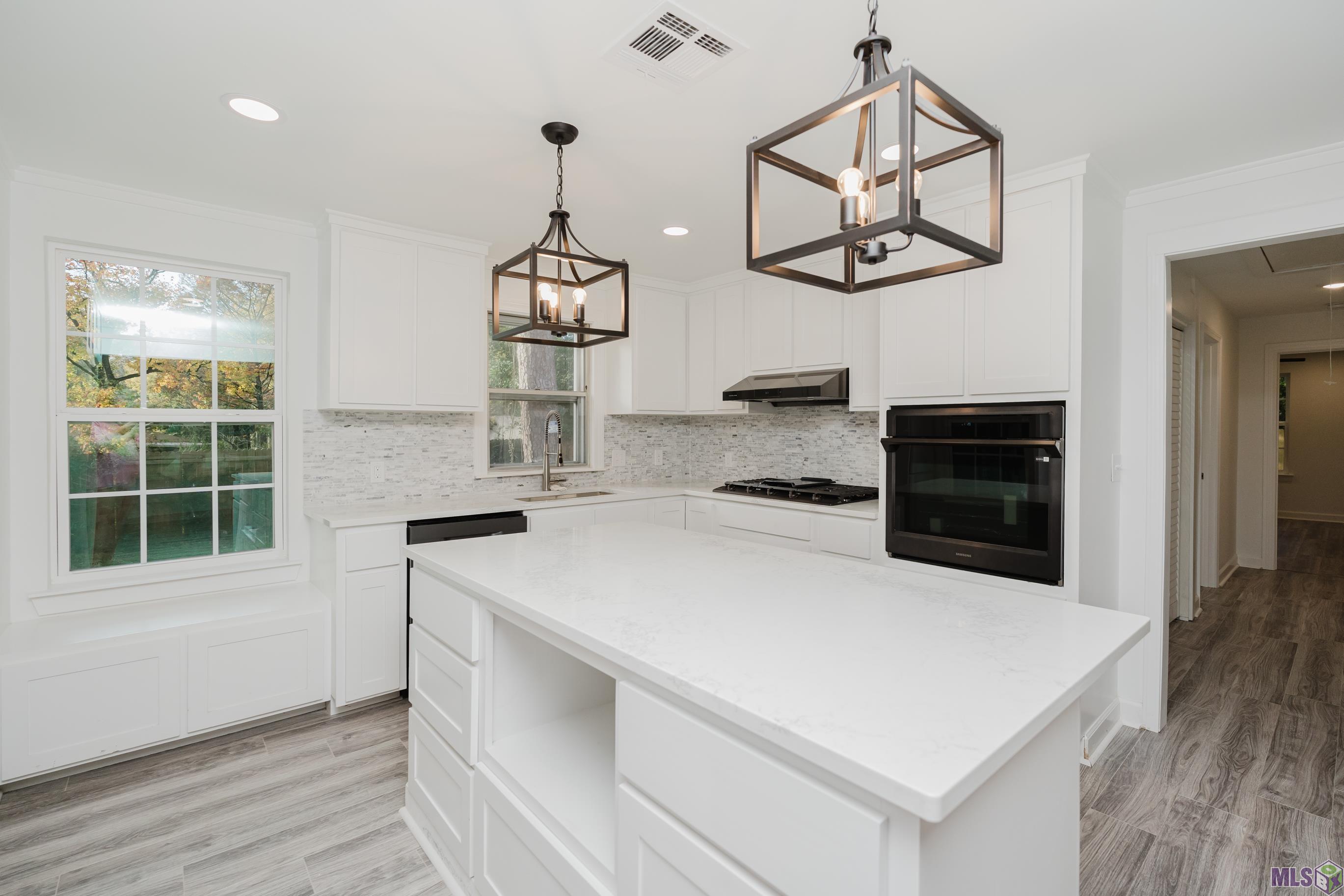 2614 Drusilla Lane Baton Rouge, LA 70809 - Photo 9 of 28