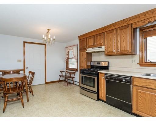 5 Rosella Street Springfield, MA 01118 - Photo 8 of 21