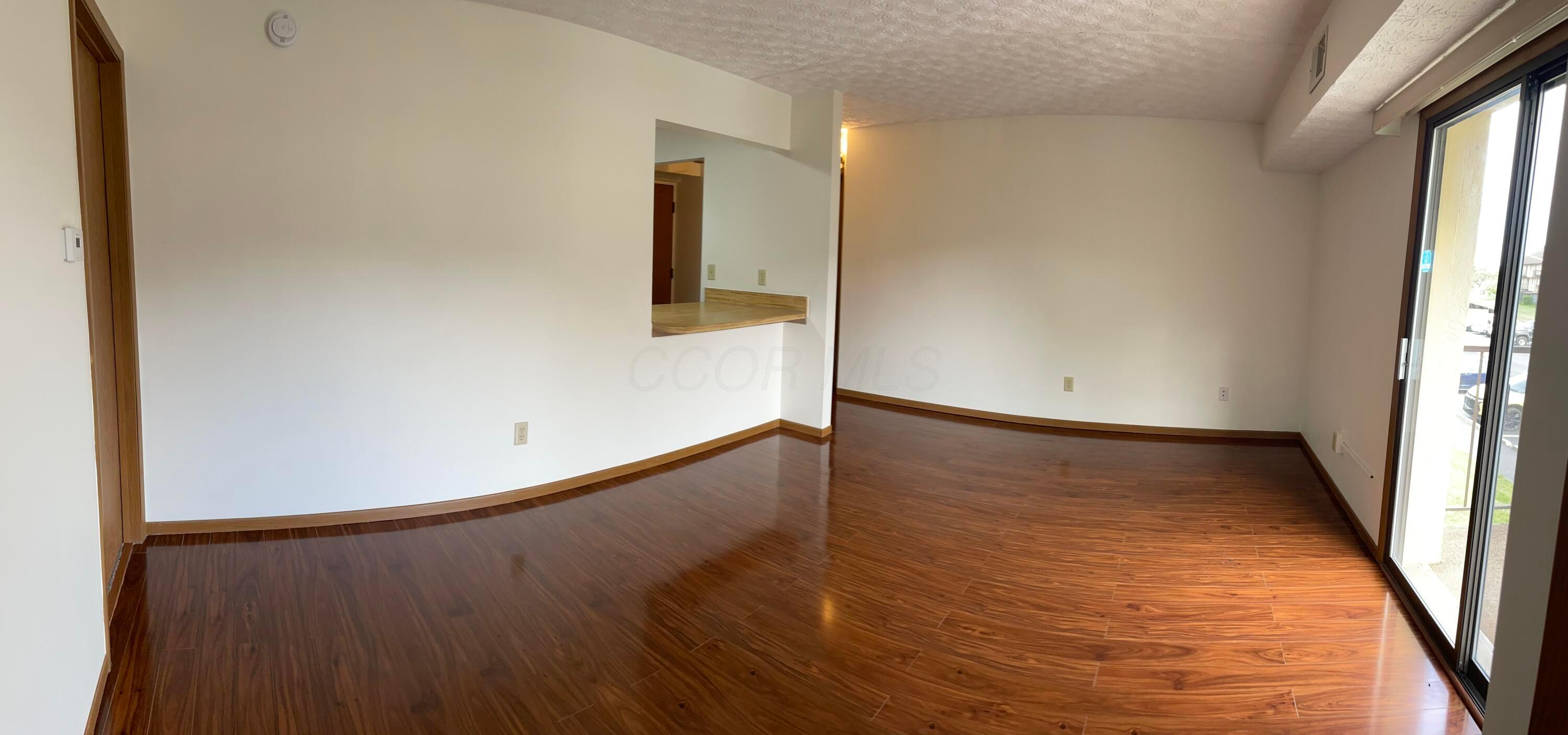 3967 Karl Road, Unit 227 Columbus, OH 43224 - Photo 12 of 39 Living room