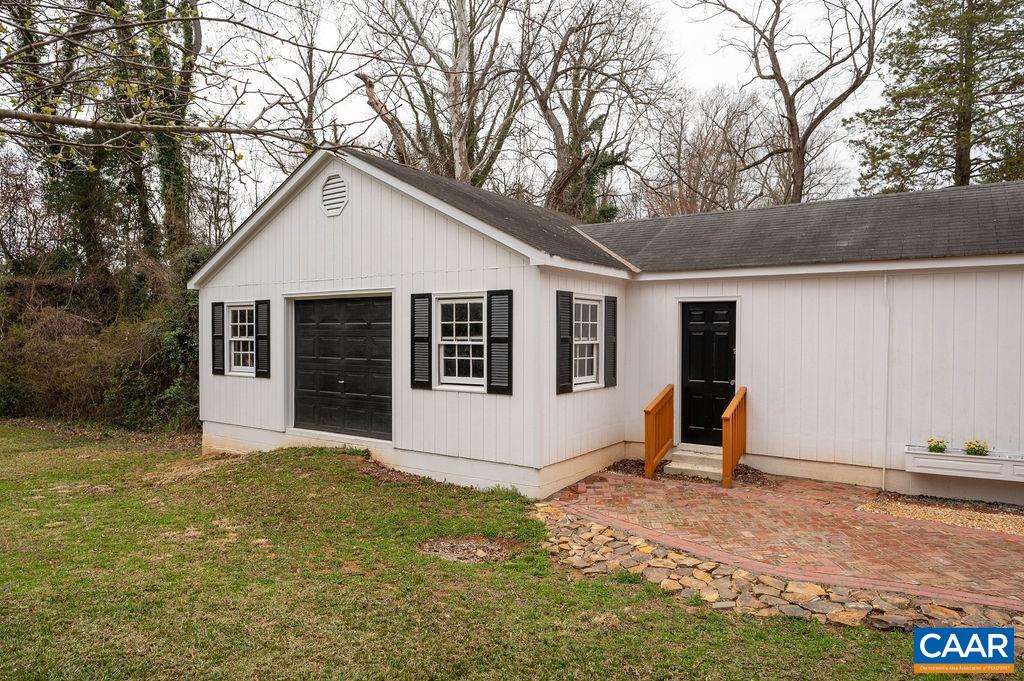 1702 Rugby Avenue Charlottesville, VA 22903 - Photo 25 of 33