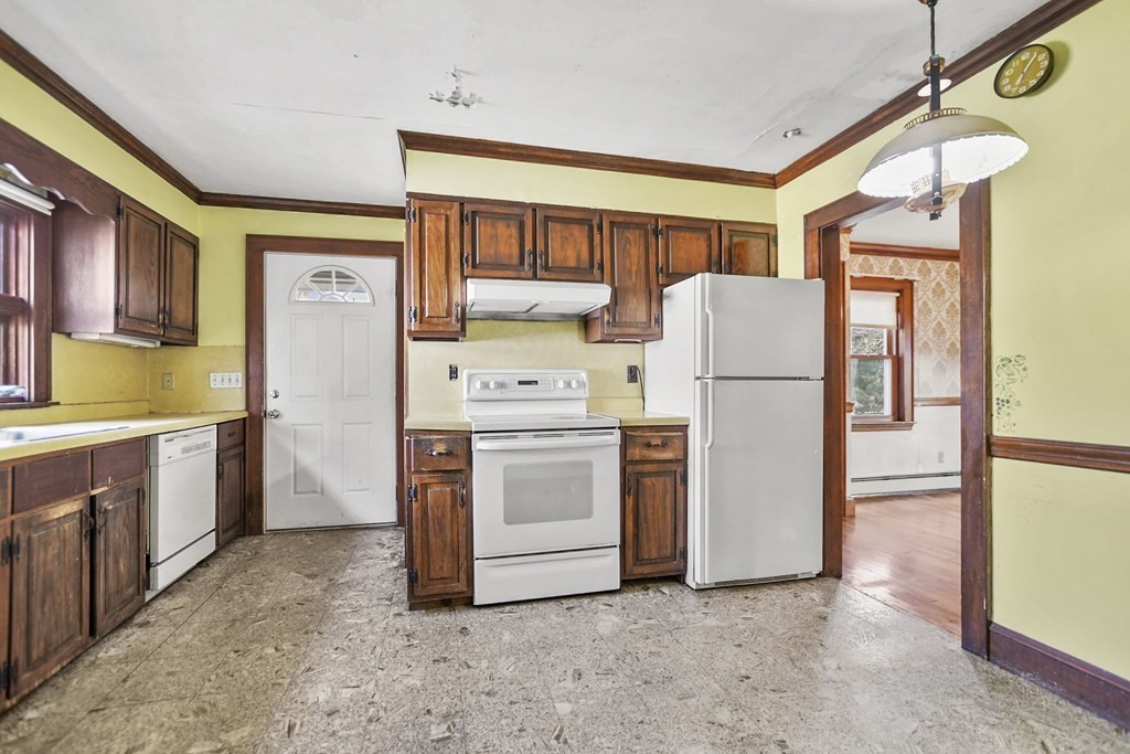 42 Lorimer Road Belmont, MA 02478 - Photo 13 of 39 Gallery Image 13