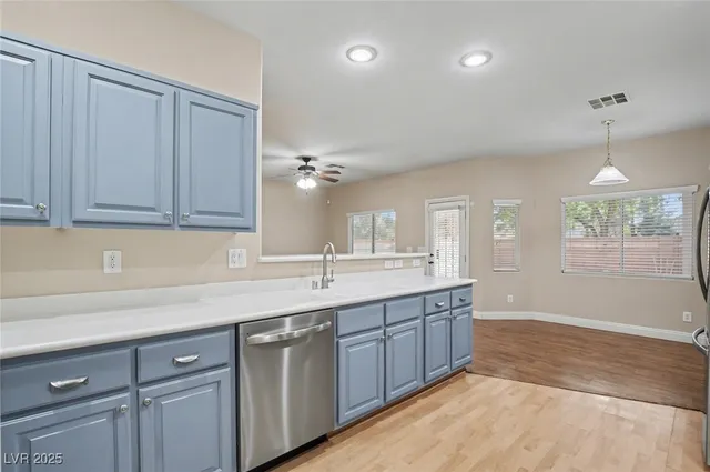 $2,000 | 1123 Aldenwood Avenue, Las Vegas, NV 89123