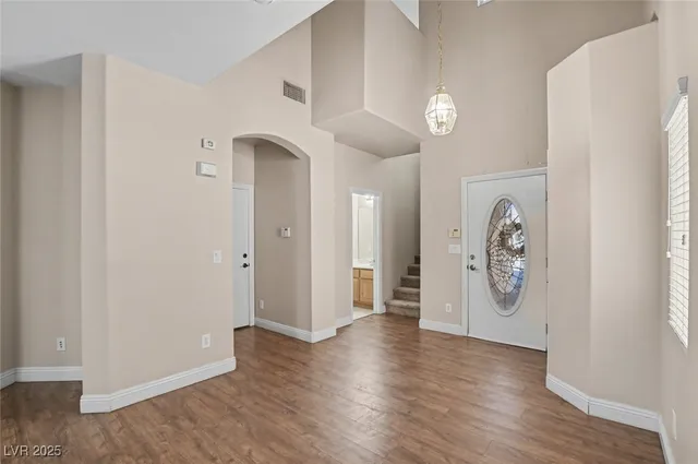 $2,000 | 1123 Aldenwood Avenue, Las Vegas, NV 89123