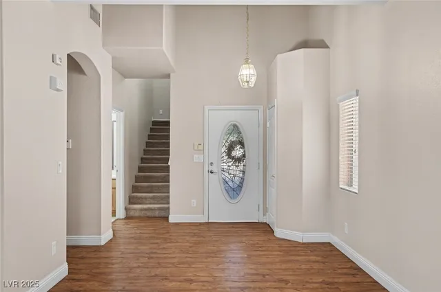 $2,000 | 1123 Aldenwood Avenue, Las Vegas, NV 89123