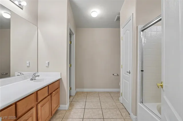 $2,000 | 1123 Aldenwood Avenue, Las Vegas, NV 89123