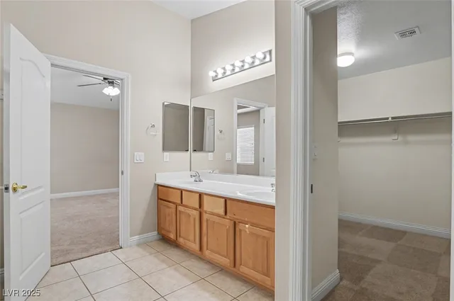 $2,000 | 1123 Aldenwood Avenue, Las Vegas, NV 89123