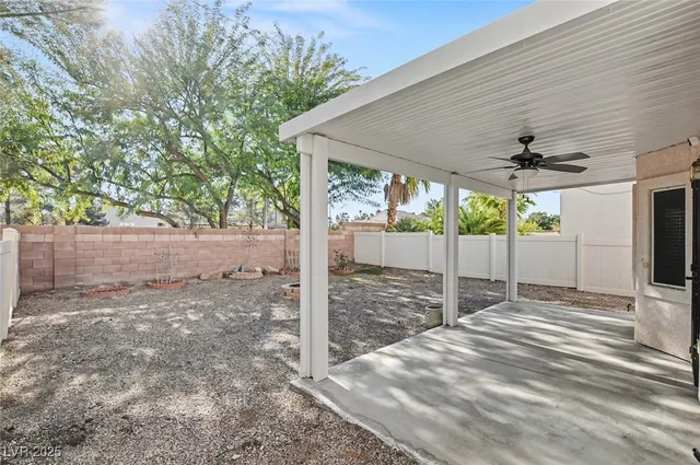 $2,000 | 1123 Aldenwood Avenue, Las Vegas, NV 89123